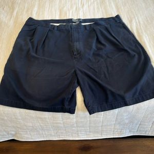 Navy polo shorts pleated size 48